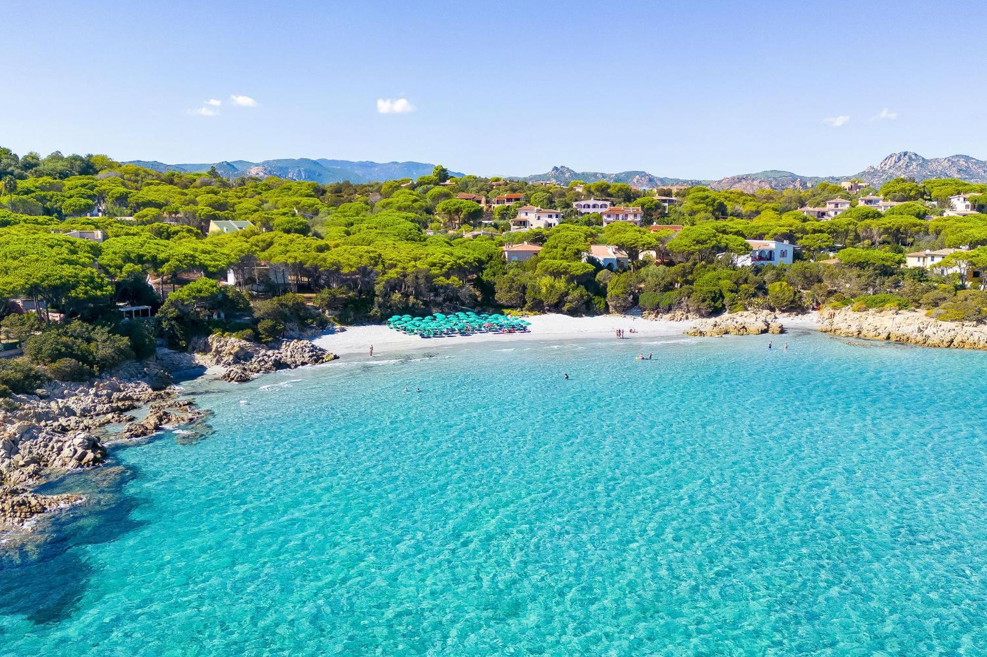Alba Dorata Resort Cala Liberotto Exterior foto